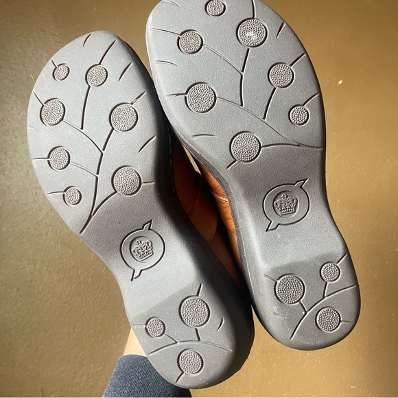 Børn Brown Leather Toby Clogs - Picture 6 of 8